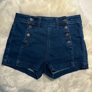 American Eagle Outfitters size 6 Denim Shorts